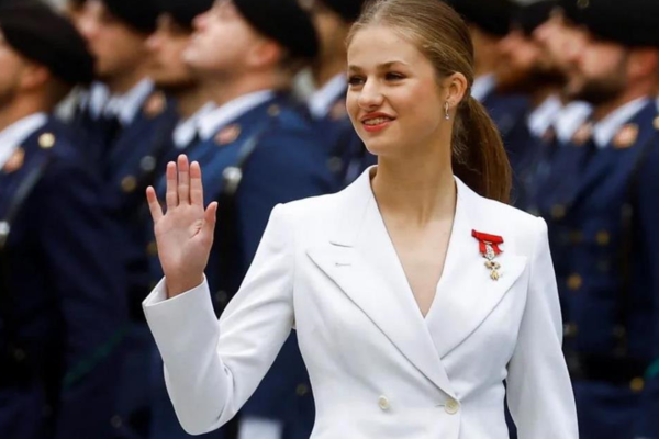 Вперше в історії: спадкоємиця престолу Іспанії стала десантницею