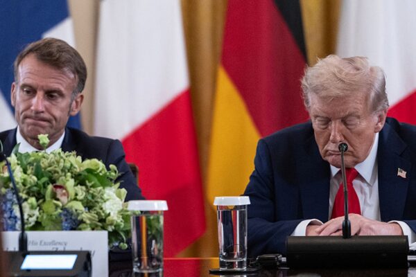 Макрон різко відреагував на торговельні погрози Трампа