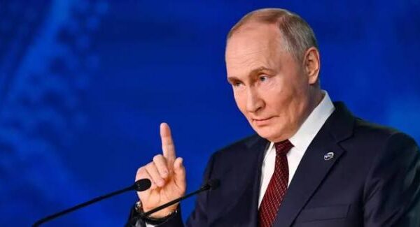 Розплата: Росіяни дедалі більше економлять на їжі та одязі через війну, - розвідка