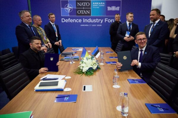 Україна і Естонія підписали дронову угоду