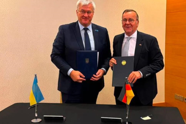 Україна та Німеччина уклали угоду про спільне виробництво дронів BARS