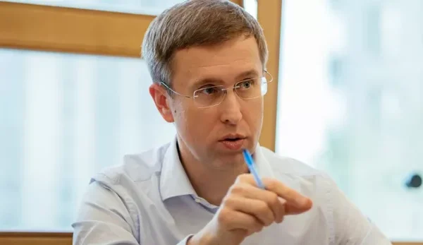 Багате придане, або Мільйони за рахунок платників податків: "Нафтогаз" спромігся виплатити  "на прощання" новопризначеному голові уряду Корецькому солідні відпускні, названо суму
