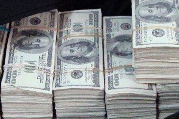 Посадовця ЗСУ затримали на хабарі у $2,2 млн