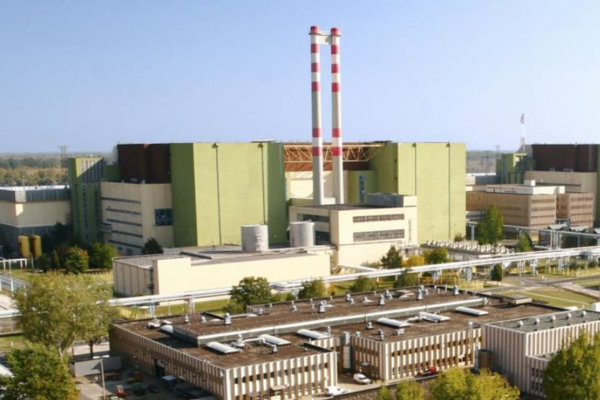 Обміління Дунаю змушує Угорщину закрити єдину АЕС