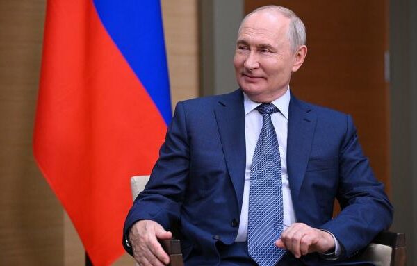 Ноутбуків не буде: У Єкатеринбурзі виробництво електроніки вирішили замінити тренажерами для БПЛА