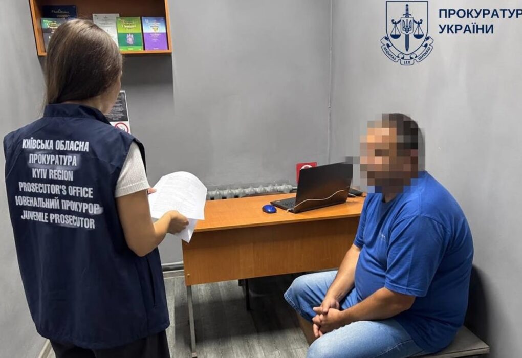 На Київщині 13-річна дівчинка завагітніла від вітчима