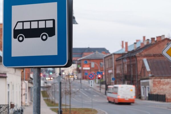 Латвійські перевізники оголосили страйк: що буде з рейсами