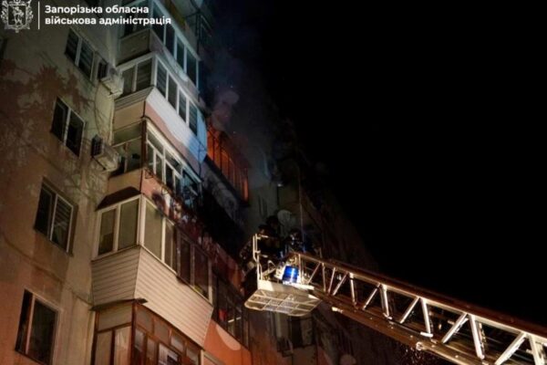 РФ атакувала багатоповерхівку у Запоріжжі