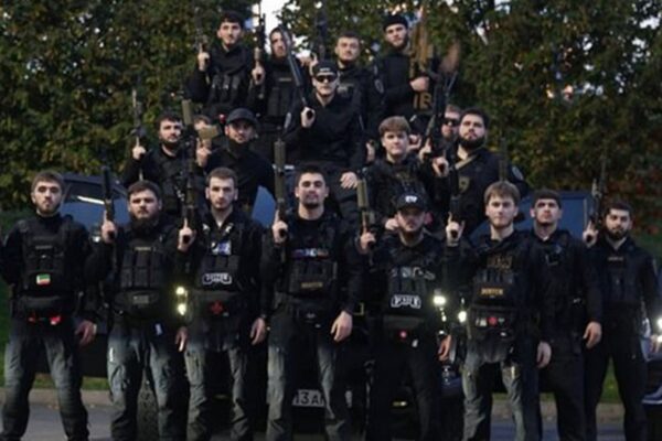 Син Кадирова зібрав власну армію з родичів і дітей посадовців